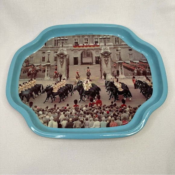 Buckingham Palace Decorative Tin Tray Worcester Ware - Picture 2 of 12